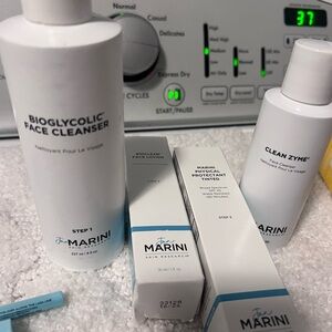 White Skincare Cleanser and Exfoliant